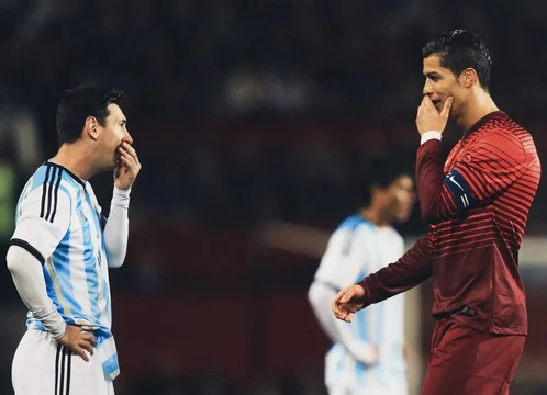 Messi alcanzó los 900 goles y rompió otro récord ante Cristiano Ronaldo