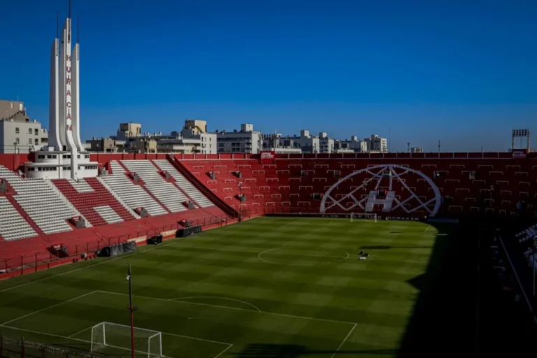 Huracán vs. River se jugará con público reducido en Parque Patricios