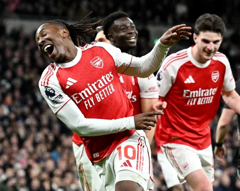 El Arsenal va por un triunfo que lo deje aún más cerca del título en la Premier League