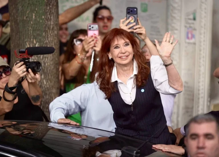 Cristina Kirchner declara en Comodoro Py por la Causa Cuadernos