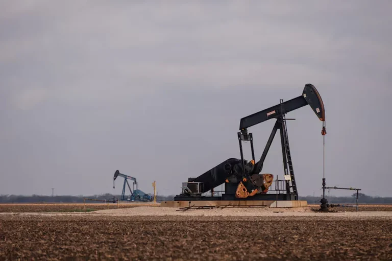 Mercados en alerta: el petróleo y el gas se disparan tras ataques a infraestructuras energéticas