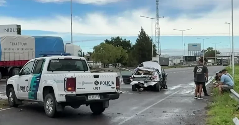 Un choque fatal en la ruta 9 deja una joven muerta y una sobreviviente en estado crítico