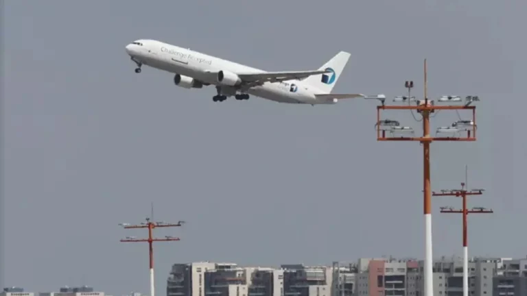 Irán restablece sus conexiones aéreas internacionales tras dos meses de conflicto