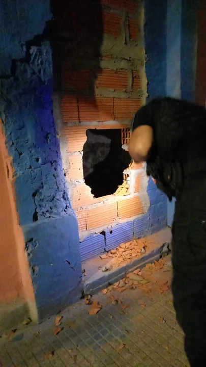 La Boca: intentaron ingresar a martillazos a un conventillo abandonado y fueron detenidos