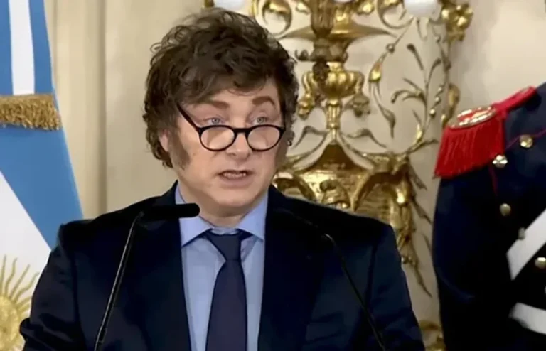 Milei anunció reforma electoral: eliminación de PASO, cambios en financiamiento y Ficha Limpia