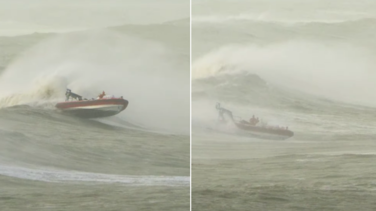 Video: ingresaron al mar en medio de la ciclogénesis, los rescataron y fueron denunciados
