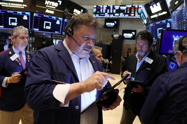 Buena semana para las acciones y bonos y el riesgo país cayó a 493 puntos
