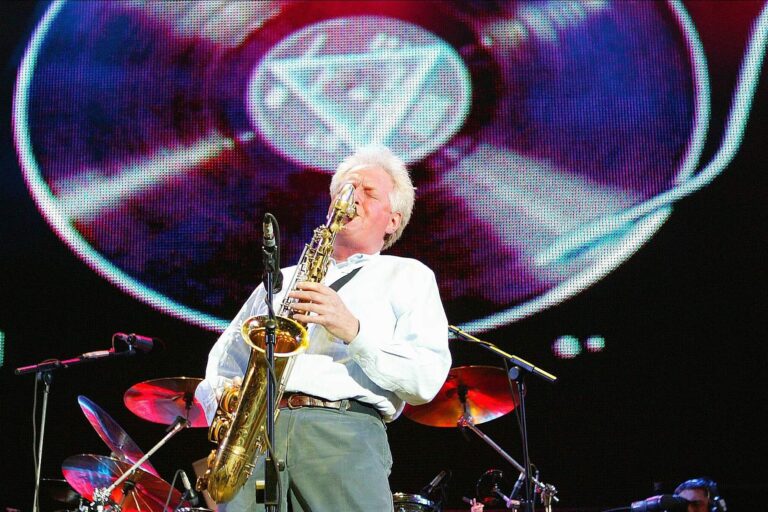 Murió Dick Parry, el inconfundible saxo de Pink Floyd, a los 83 años