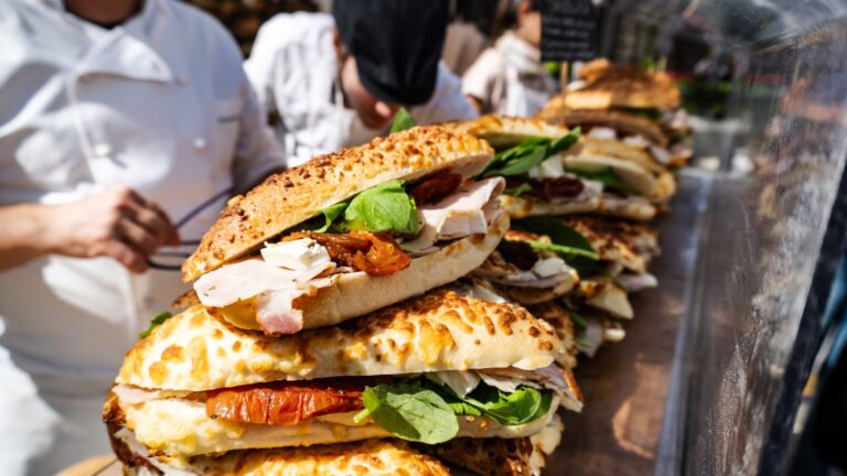 La Feria Francesa vuelve al Rosedal: cuáles son los puestos de comida y qué actividades gratis habrá