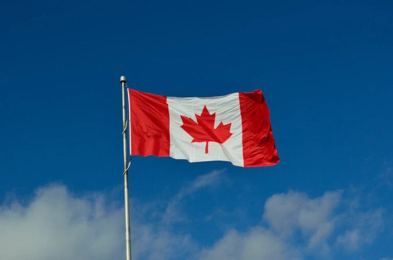 Canadá busca prohibir que los menores de 16 años tengan cuentas en las redes sociales