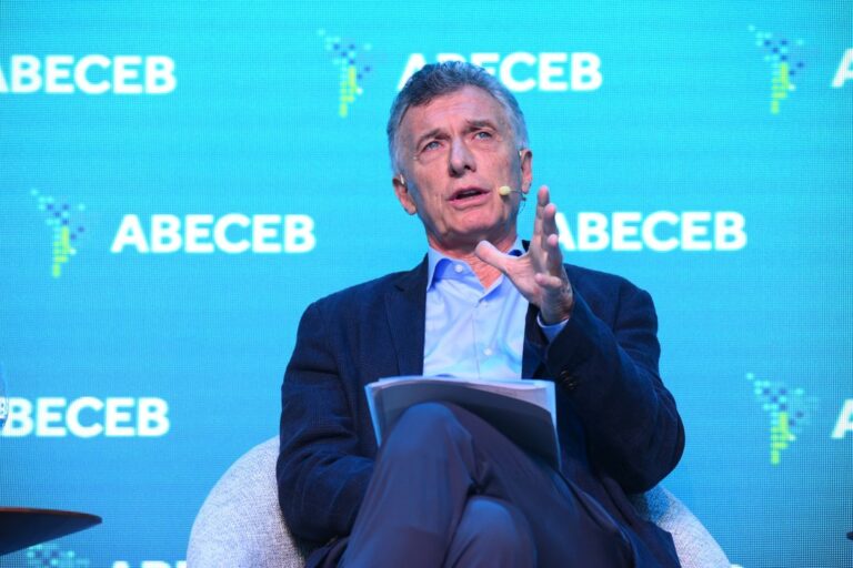 El PRO le reclamó a Javier Milei que “defienda el cambio y no a Adorni“