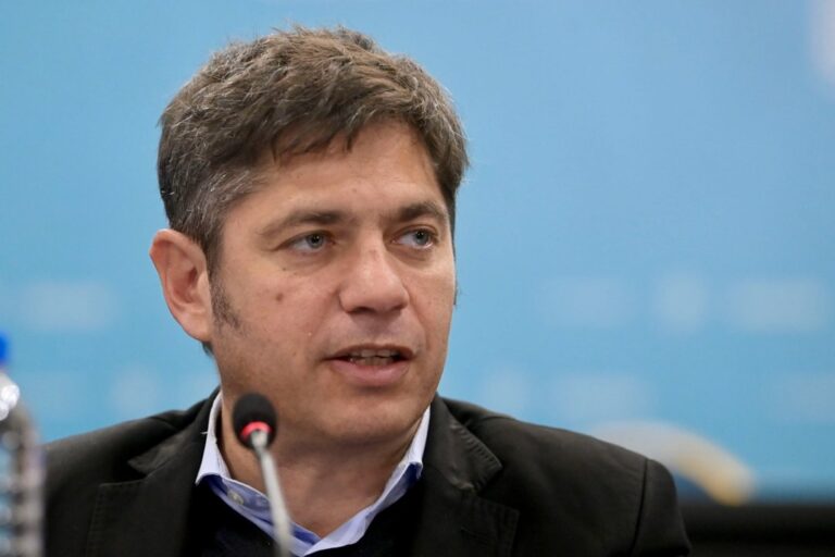 Kicillof consolidó en Santa Fe un espacio de resistencia y convocó a una elección histórica