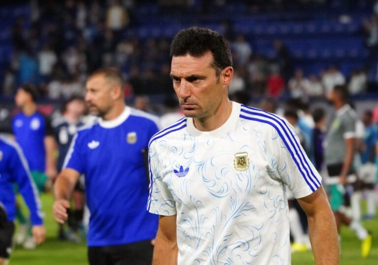 Los grandes ausentes en el primer 11 que paró Scaloni en el entrenamiento de la Selección argentina